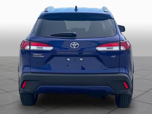 Used 2024 Toyota Corolla Cross LE FWD image 5