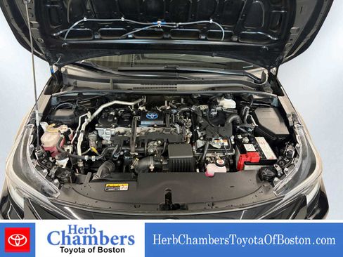Used 2023 Toyota Corolla SE AWD/4WD image 8