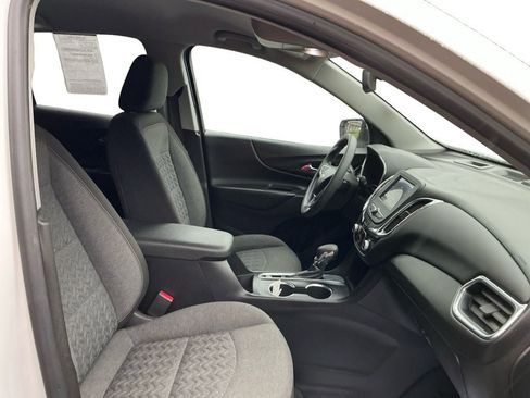 Used 2022 Chevrolet Equinox LT FWD image 15