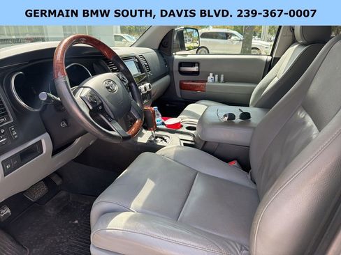 Used 2019 Toyota Sequoia Platinum image 9