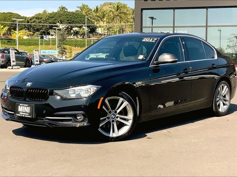 Used 2017 BMW 330i Sedan image 2