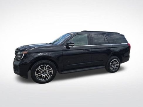 Used 2025 Ford Expedition Active AWD/4WD image 6