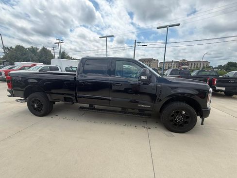 New 2025 Ford F250 Lariat w/ Black Appearance Package image 5