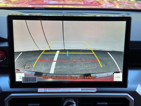 Used 2025 Toyota Tacoma TRD Sport image 27