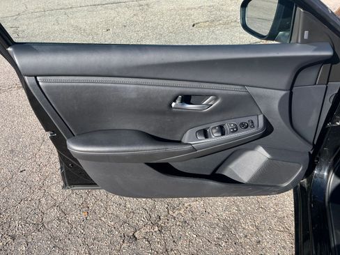 Used 2025 Nissan Sentra SV image 18