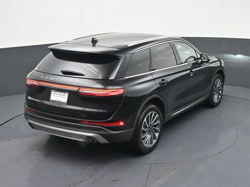 Used 2023 Lincoln Corsair Reserve AWD/4WD image 26