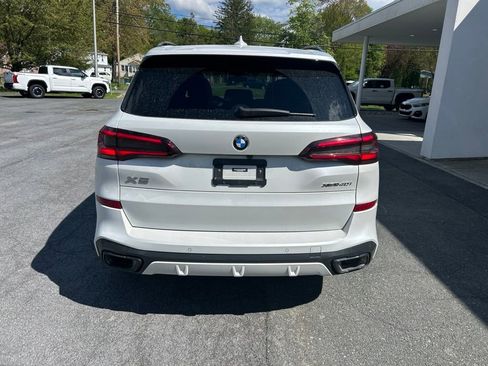Used 2023 BMW X5 xDrive40i w/ Executive Package AWD/4WD image 4