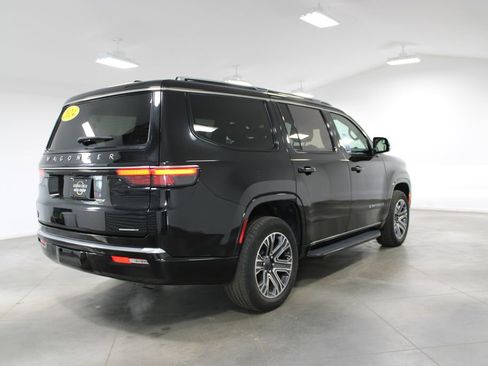 Used 2024 Jeep Wagoneer Series II AWD/4WD image 13