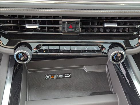 New 2025 Chevrolet Tahoe Premier w/ Sun And Tow Package image 25