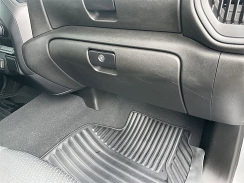 Used 2022 Chevrolet Silverado 1500 Custom w/ Rally Edition image 27