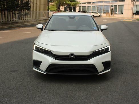 Used 2022 Honda Civic LX image 3