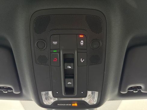 Used 2022 Audi Q3 2.0T Premium w/ Convenience Package image 16