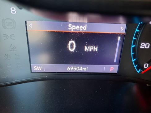 Used 2019 GMC Canyon SLE image 16