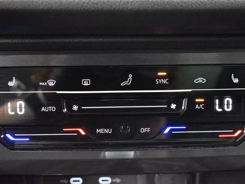 Used 2023 Volkswagen Tiguan SE R-Line FWD image 30