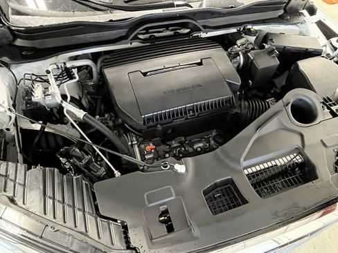 New 2026 Honda Pilot Touring image 11