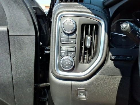 Used 2021 GMC Sierra 3500 Denali w/ Denali Ultimate Package image 8