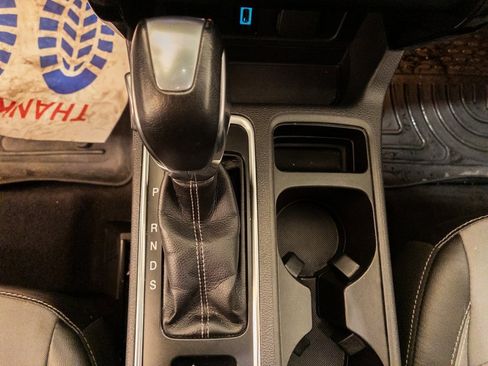 Used 2019 Ford Escape SE image 23