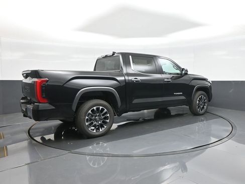 New 2026 Toyota Tundra Limited AWD/4WD image 8