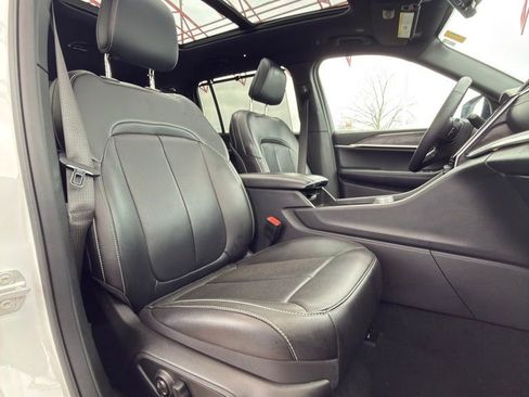 New 2025 Jeep Grand Cherokee L Limited w/ Luxury Tech Group II AWD/4WD image 41
