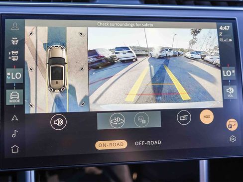 New 2026 Land Rover Range Rover SE image 23