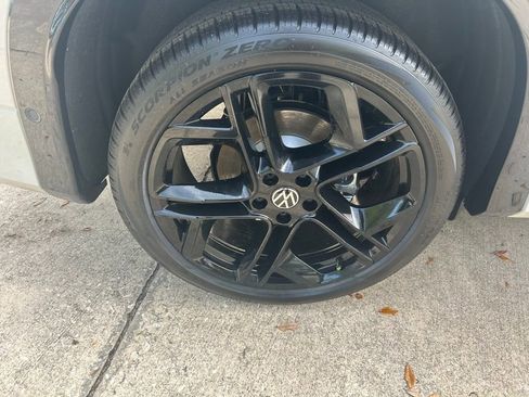 New 2026 Volkswagen Tiguan SE R-Line image 26