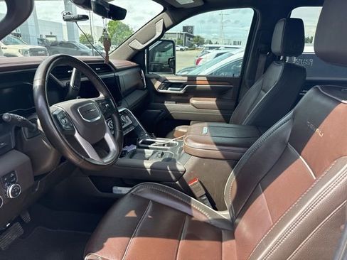 Used 2024 GMC Sierra 2500 Denali w/ Denali Reserve Package AWD/4WD image 8