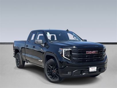 New 2026 GMC Sierra 1500 Elevation w/ LPO, Elevation Black Package