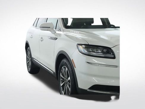 Used 2023 Lincoln Nautilus Reserve AWD/4WD image 10