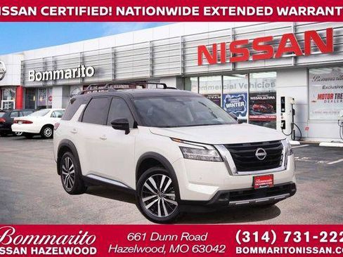 Used 2024 Nissan Pathfinder Platinum w/ Cargo Package image 1