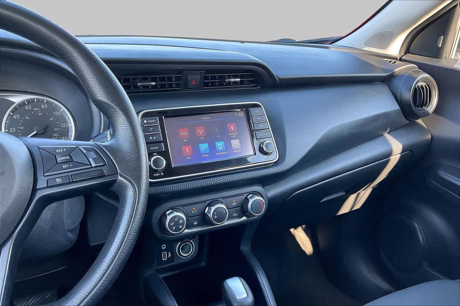 Used 2023 Nissan Kicks S FWD image 7