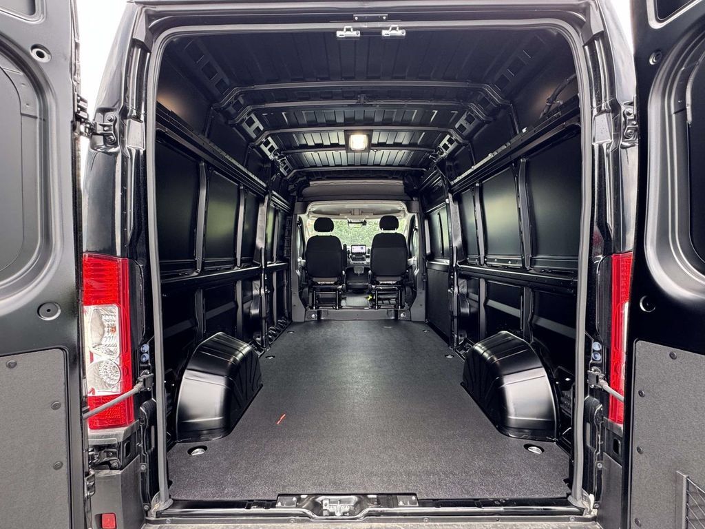 New 2026 RAM ProMaster 2500 w/ Quick Order Package 22G SLT FWD image 29