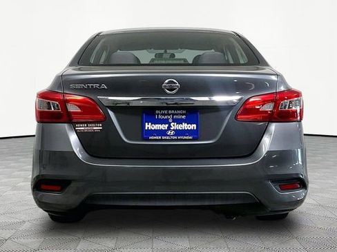 Used 2017 Nissan Sentra S FWD image 4