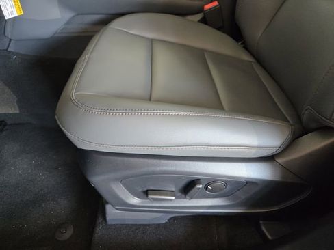 New 2026 Ford Explorer Active w/ Active Comfort Package image 18