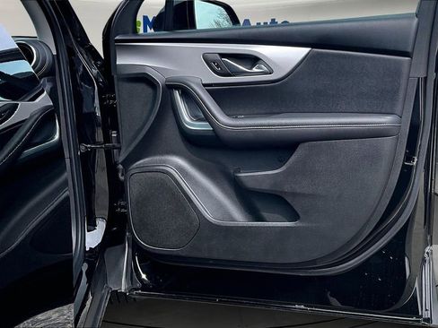 Used 2025 Chevrolet Blazer LT image 27