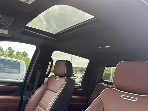 Used 2024 GMC Sierra 2500 Denali Ultimate w/ Max Trailering Package AWD/4WD image 30