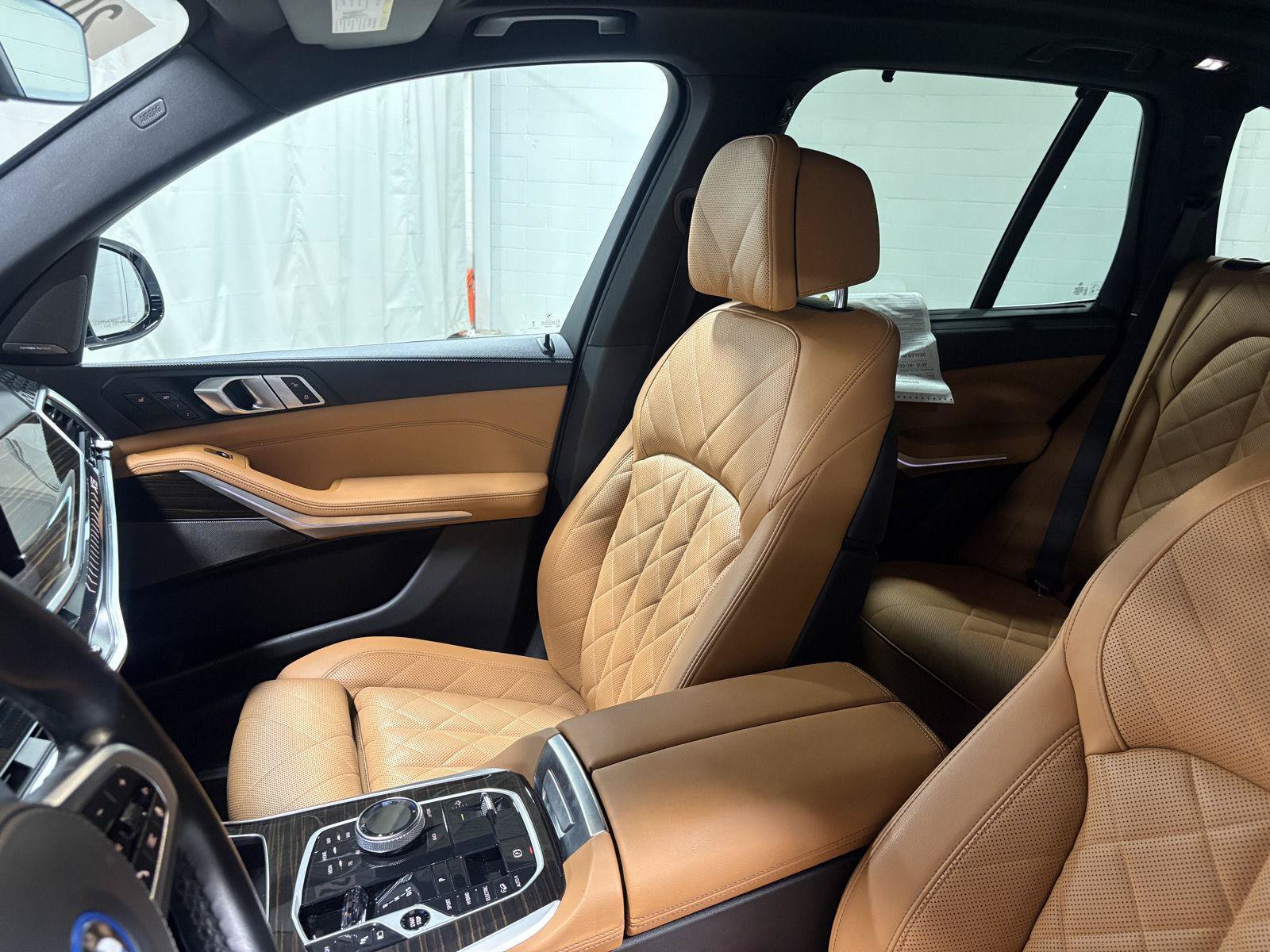 Used 2024 BMW X5 xDrive50e w/ Executive Package AWD/4WD image 31