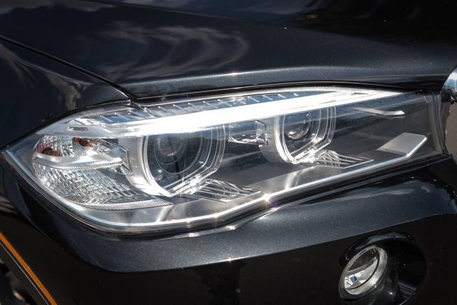 Used 2018 BMW X5 xDrive35i AWD/4WD image 14