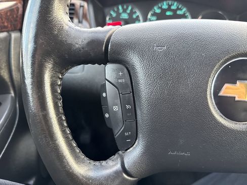 Used 2014 Chevrolet Impala LT w/ LT Sunroof Package image 18