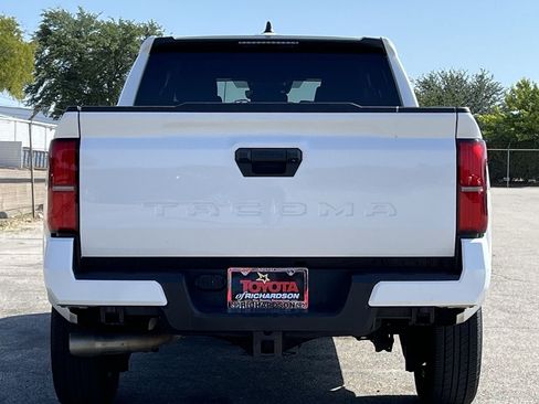 Used 2024 Toyota Tacoma SR5 RWD image 5