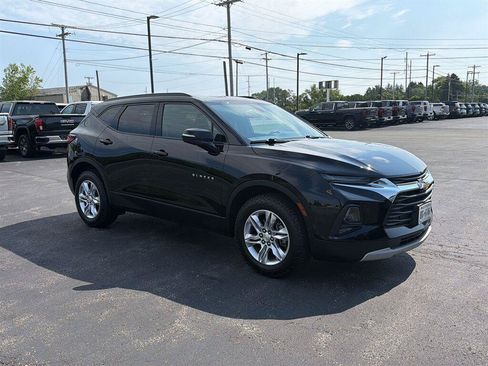 Used 2019 Chevrolet Blazer LT AWD/4WD image 2
