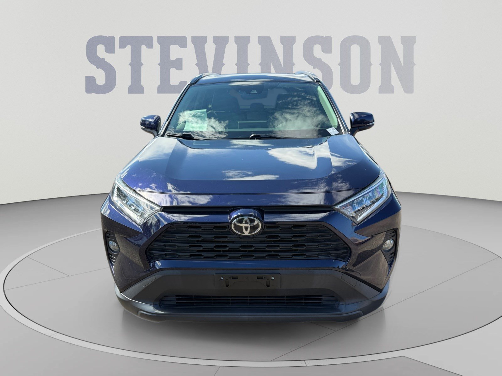 Used 2019 Toyota RAV4 XLE Premium w/ Cold Weather Package AWD/4WD image 8