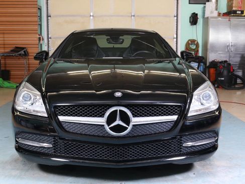 Used 2014 Mercedes-Benz SLK 250 w/ Premium Package image 5