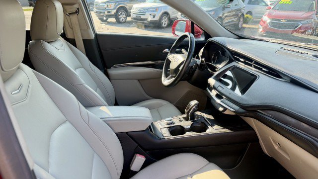 Used 2019 Cadillac XT4 Luxury FWD image 17