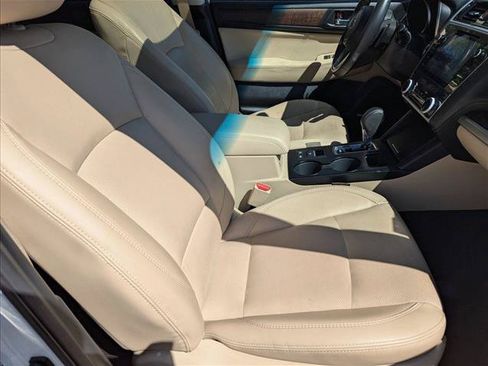 Used 2019 Subaru Outback 2.5i Limited AWD/4WD image 21