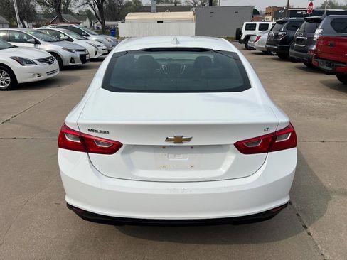 Used 2016 Chevrolet Malibu LT image 6