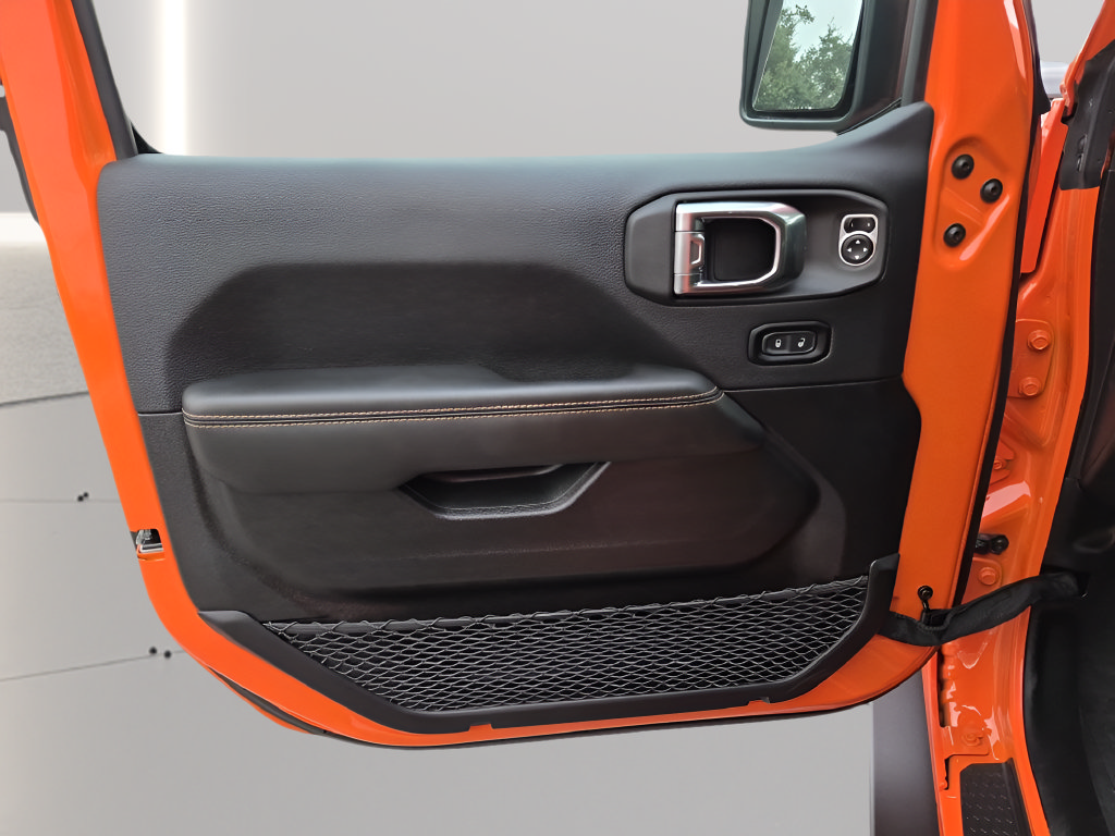 Used 2025 Jeep Wrangler Unlimited Rubicon 392 AWD/4WD image 16