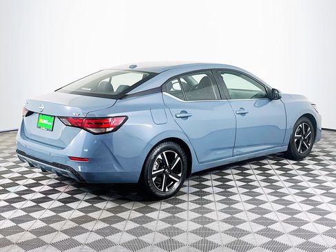 Used 2024 Nissan Sentra SV FWD image 10