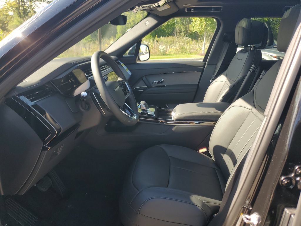 New 2027 Land Rover Range Rover Sport SE AWD/4WD image 14