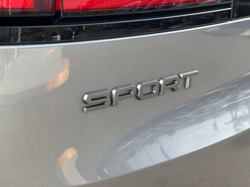 Used 2024 Land Rover Range Rover Sport SE AWD/4WD image 34
