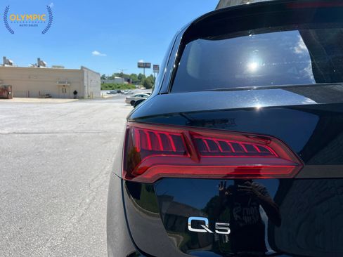 Used 2018 Audi Q5 2.0T Premium Plus w/ Premium Plus Package AWD/4WD image 16